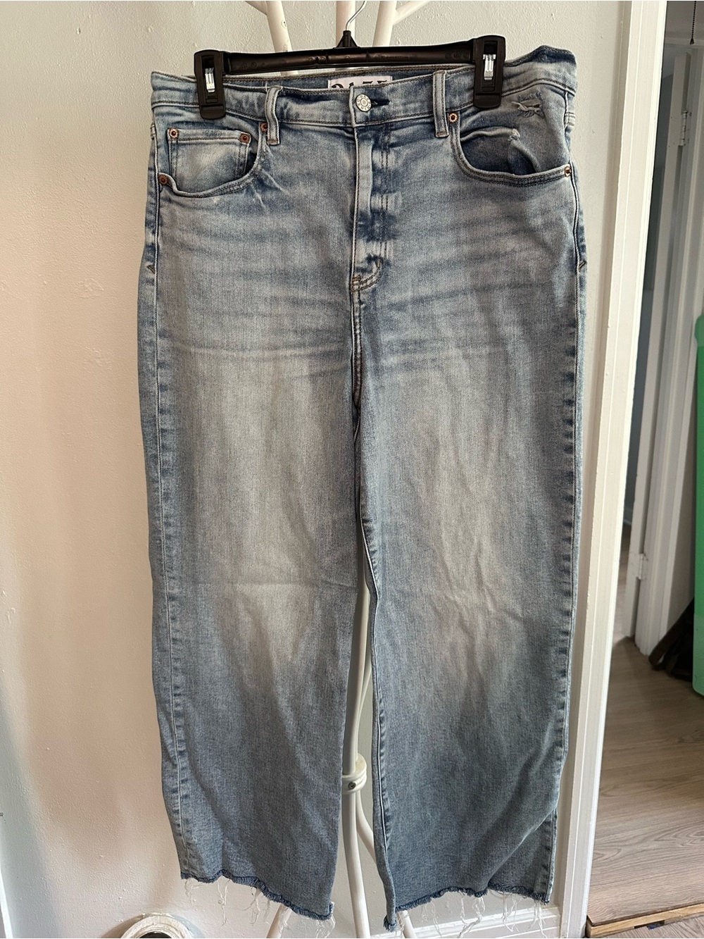 High-Rise Light Blue Women's Straight-Leg Daze Denim Jeans